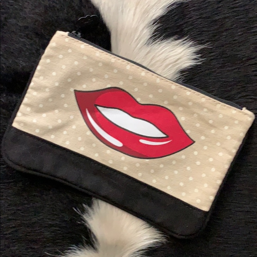 ipsy pouch